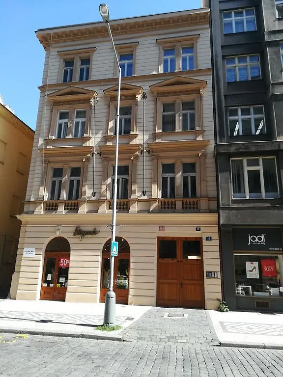 Apartament Family Duplex On Wenceslas Square Praga
