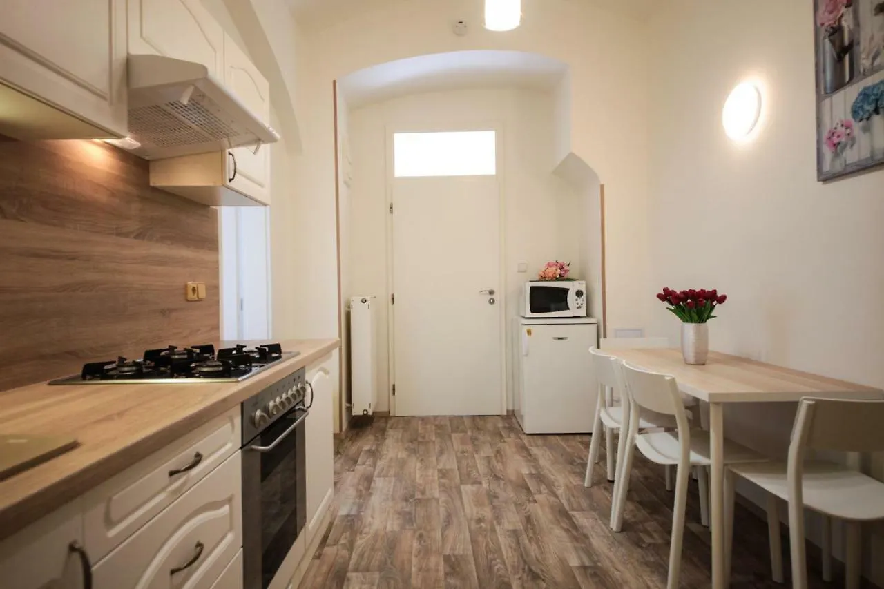 Apartament Family Duplex On Wenceslas Square Praga Czechy
